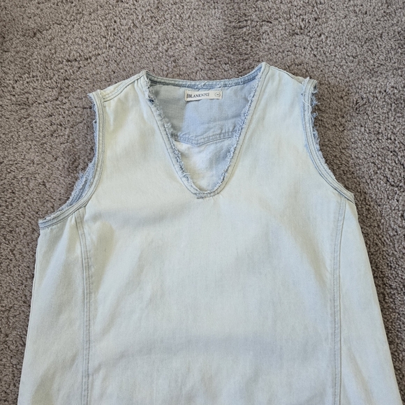 Blank NYC All About Me Light Wash Denim Frayed Shift Dress size Medium - Picture 13 of 16